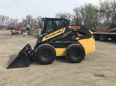 NEW HOLLAND L234 Skid Steers For Sale 